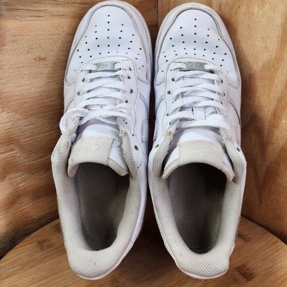 Nike Air Force 1 Womens Sneakers - Picture 7 of 10